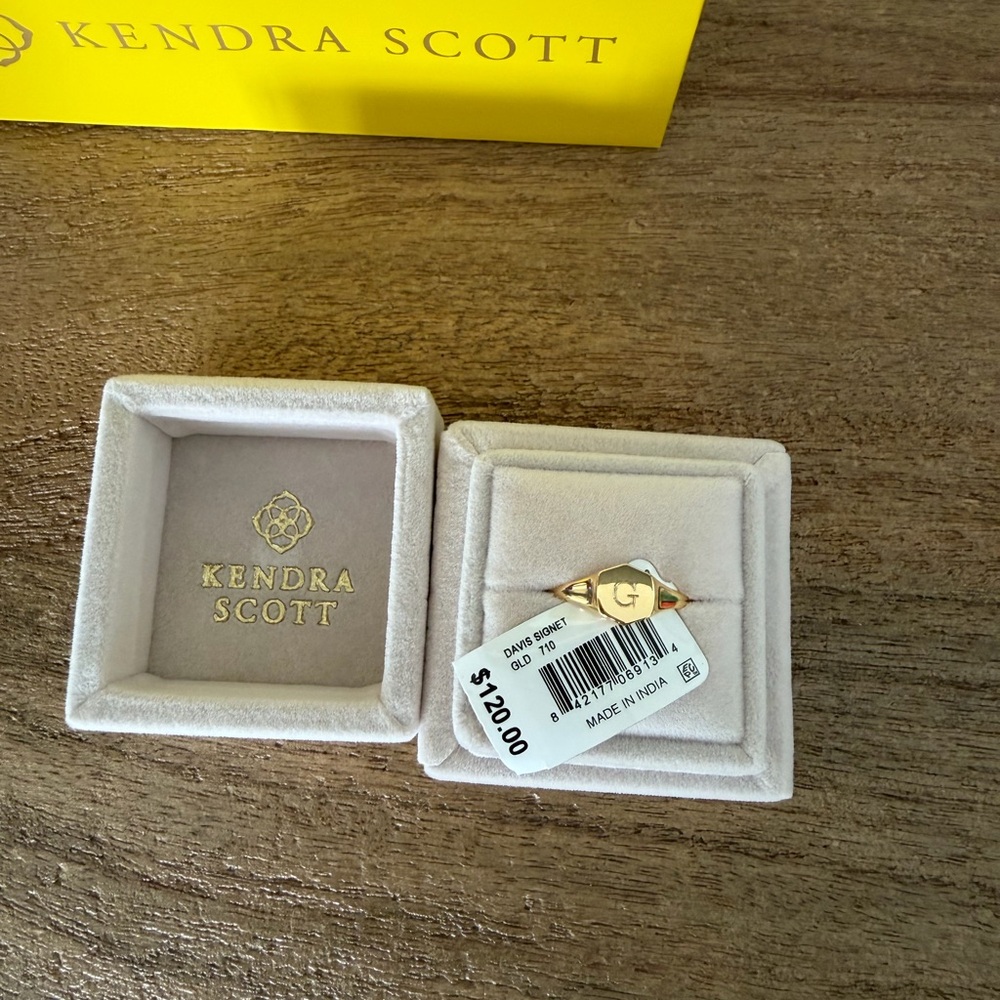 Kendra Scott -Davis Signet Ring in 18k Gold Vermeil